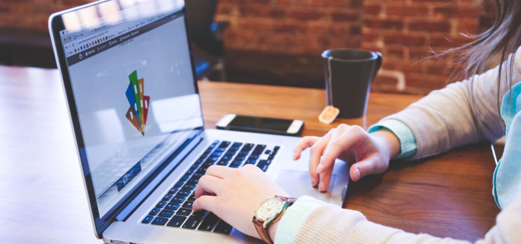 Gdzie zamieścić ogłoszenie o sprzedaży mieszkania, dobre zdjęcia - portale internetowe